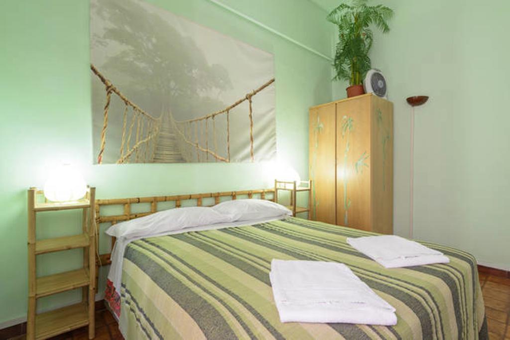 Sixbeds Hotell Roma Eksteriør bilde