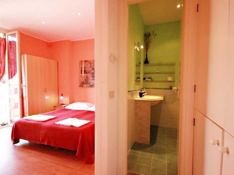 Sixbeds Hotell Roma Eksteriør bilde