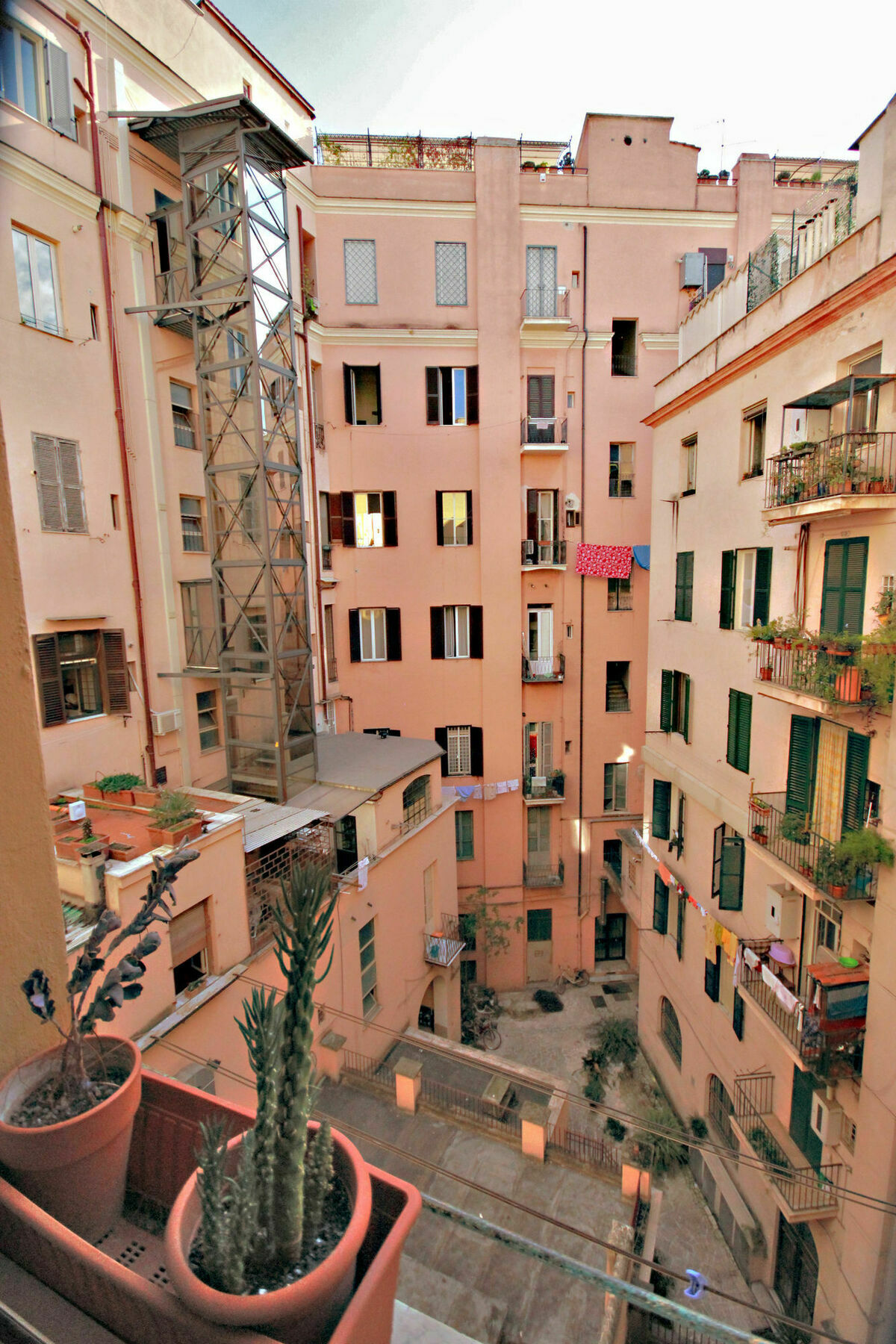 Sixbeds Hotell Roma Eksteriør bilde